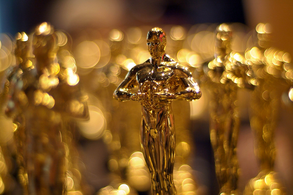 Oscars+award.+Link+to+license%3A+https%3A%2F%2Fcreativecommons.org%2Flicenses%2Fby-nc-nd%2F2.0%2F%3Fscrlybrkr%3Da6a5fd10.+Link+to+image%3A+https%3A%2F%2Fwww.flickr.com%2Fphotos%2Flincolnblues%2F5121440257.+No+changes+made.