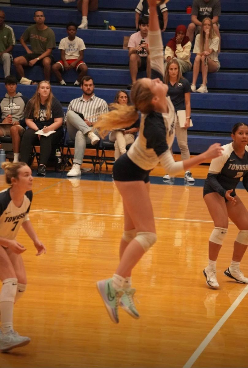 Volleyball Player Gracie Reinhart Hits 500 Career Kills