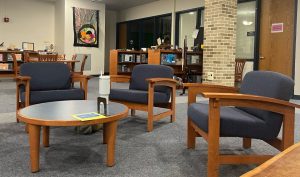 The library at Manheim Township High School (photo by Maya Hartz)